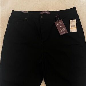 Gloria Vanderbilt Amanda Woman’s Jeans - Black